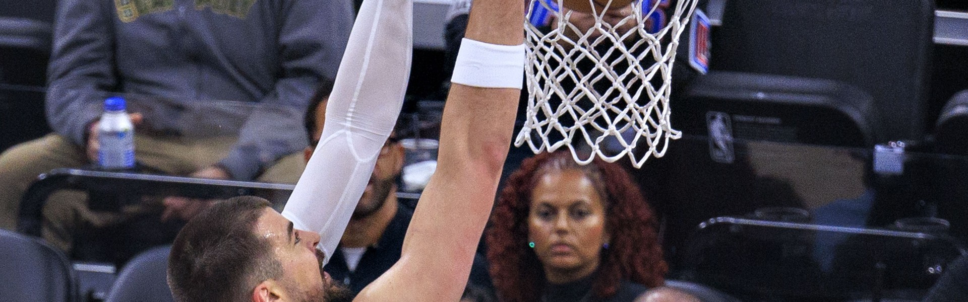 北京单场奖金计算器-快船此前拒绝绿军对祖巴茨报价：安芬尼·西蒙斯+1首轮+1互换